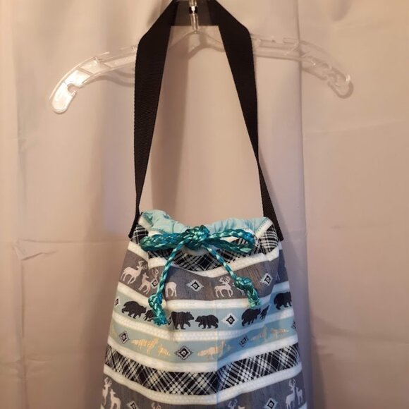 New Western Bucket Tote Sling Bag Bear Deer Print Aqua Black Large Oval carryall - Picture 2 of 8